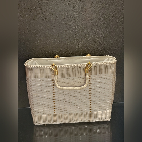 Vintage 60s Large White Woven 2 Handled Tote - Picture 2 of 11